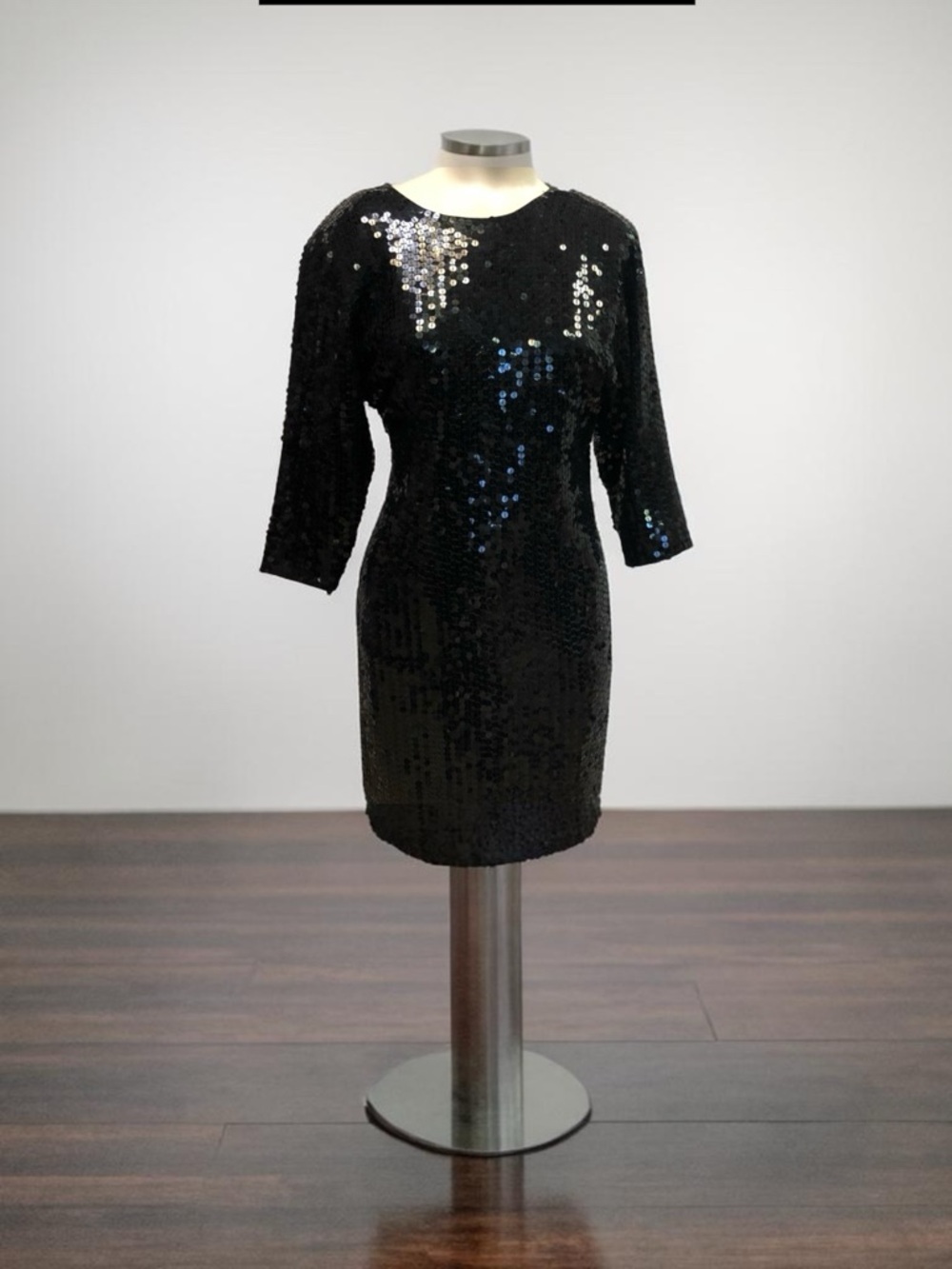 Express Woman Cocktails Dress black sequins sizeM